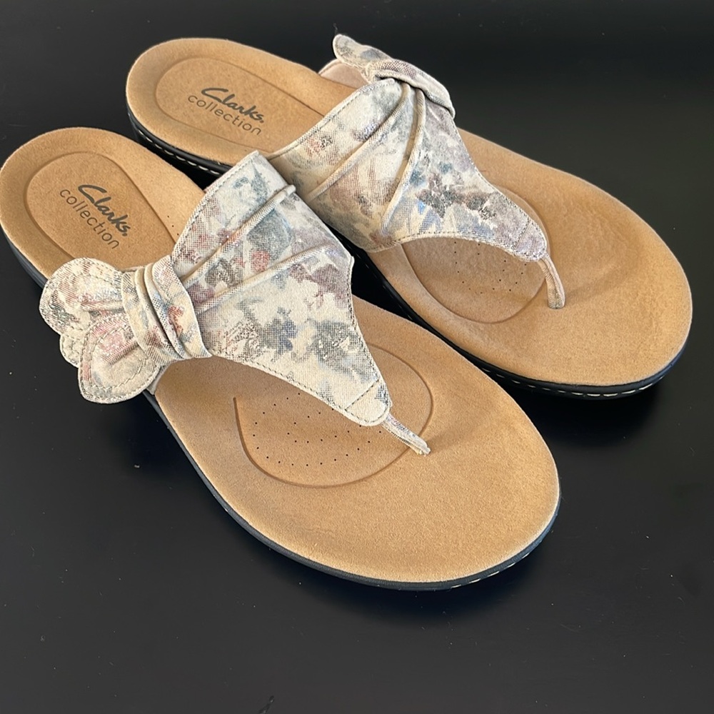 Clarks Women's Laurieann Rae Flat Sandal - Picture 3 of 11